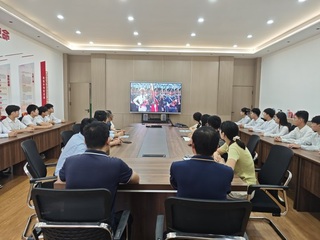 学院党委理论学习中心组（扩大）...